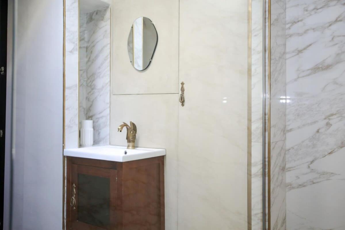 Appartement Moderne Confort Proche Montmartre - 4P Paris Exteriör bild